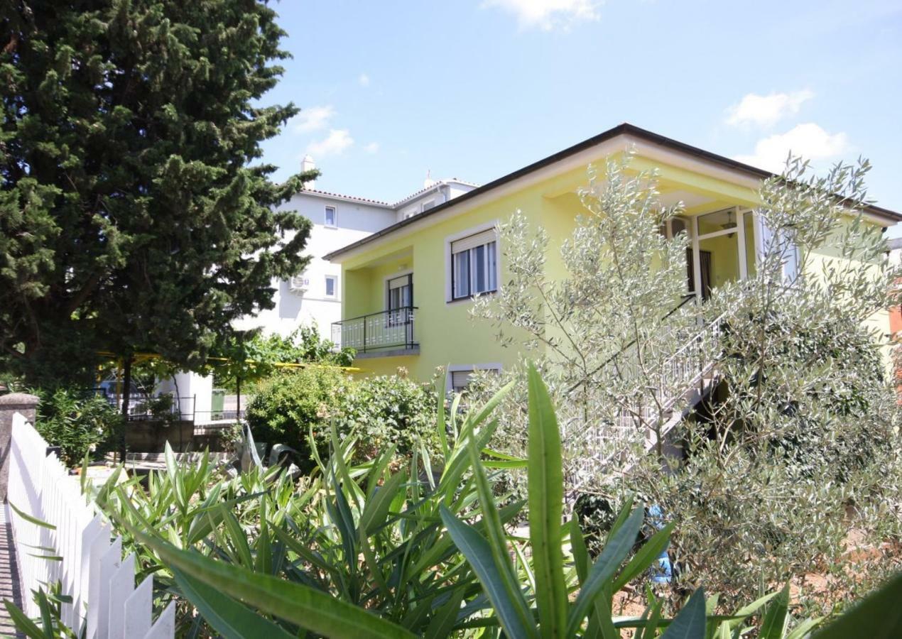 Two Bedroom Apartment, Nice Neighborhood, Free Parking, Wifi Пула Экстерьер фото