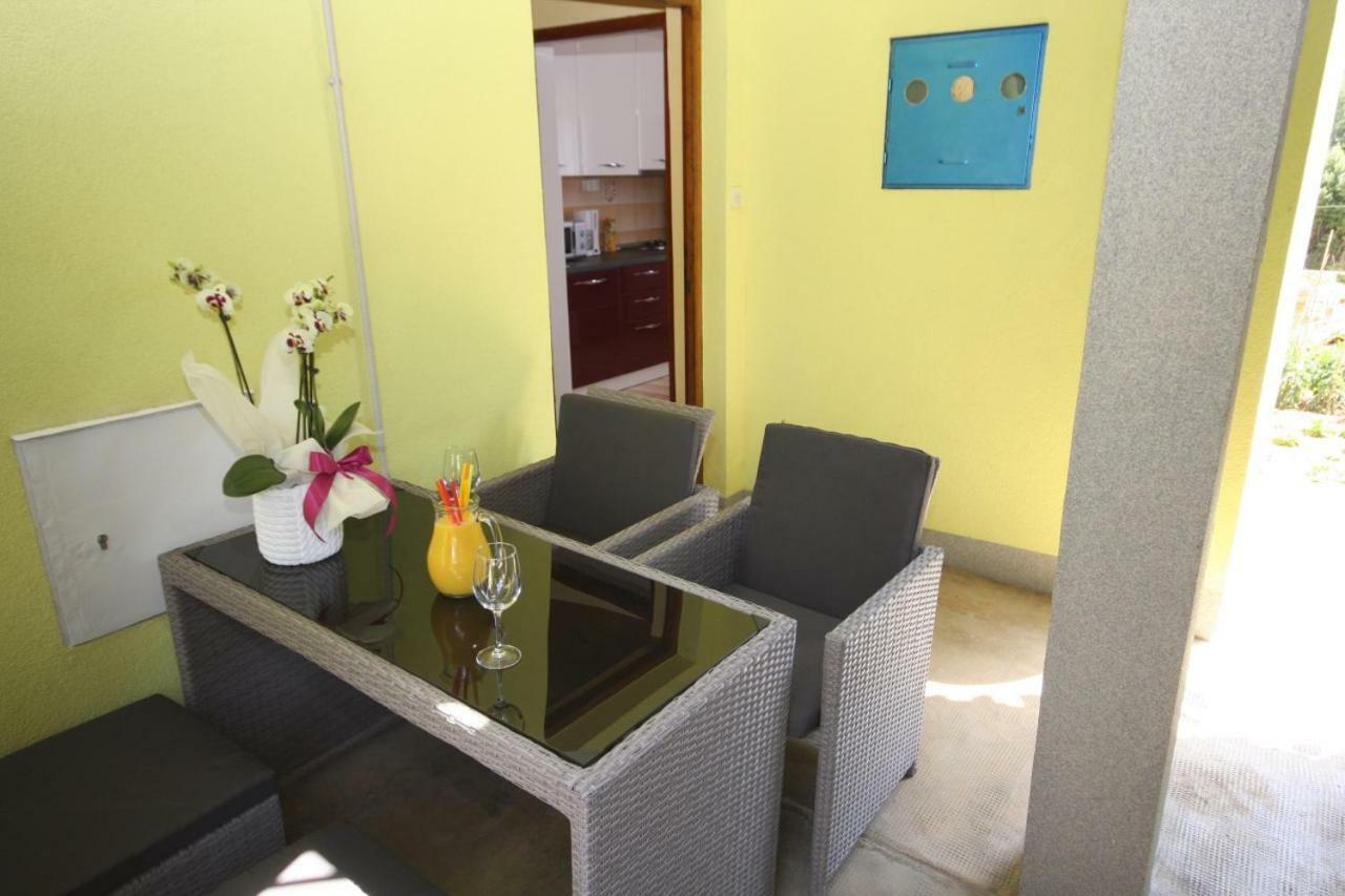 Two Bedroom Apartment, Nice Neighborhood, Free Parking, Wifi Пула Экстерьер фото
